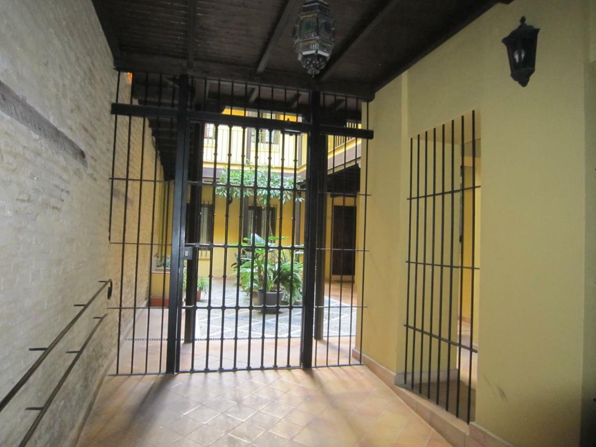 Apartamento Centrico Plaza Del Salvador Seville Exterior photo